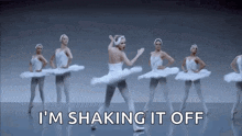 shake-it-off-taylor-swift.gif